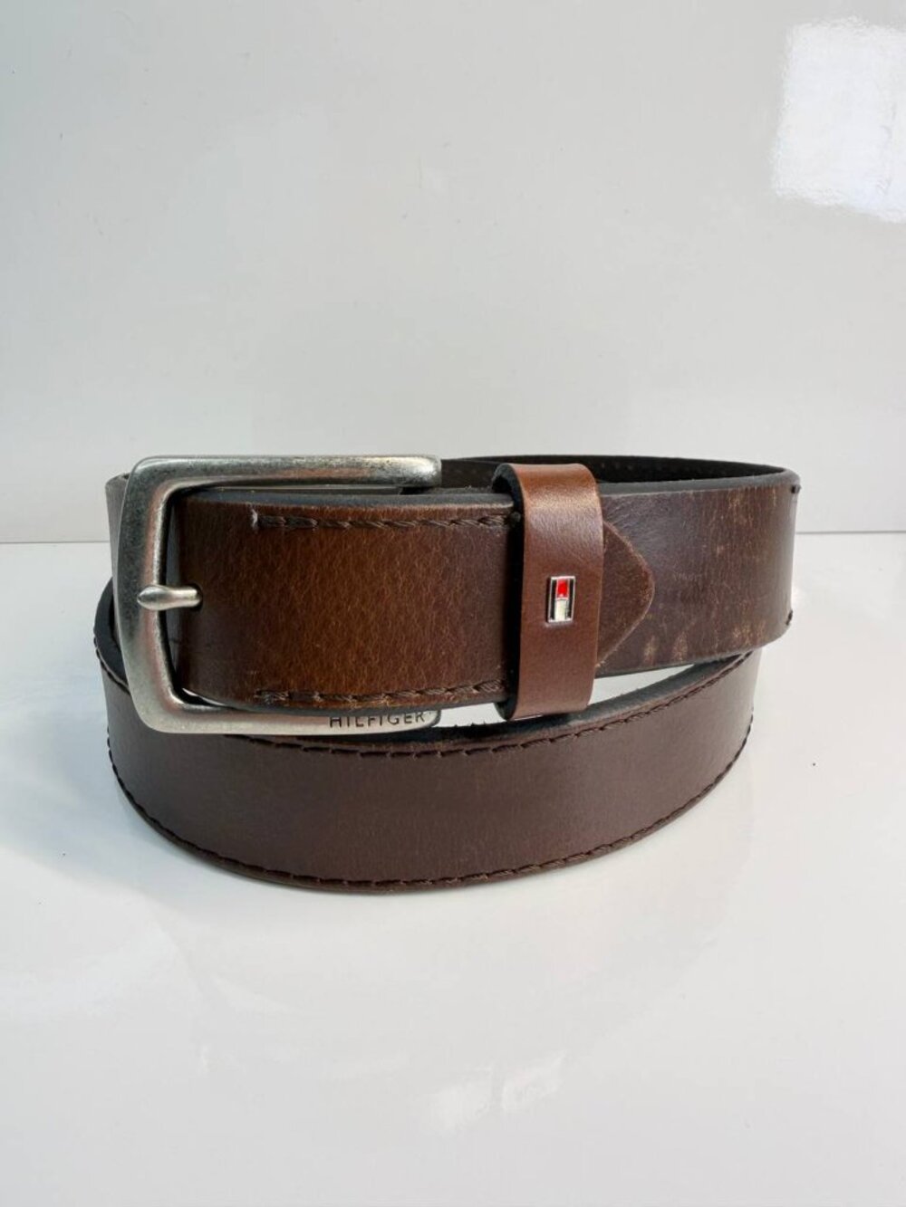 Vintage Tommy Hilfiger Leather Belt – Size 32 | Premium Thick Leather